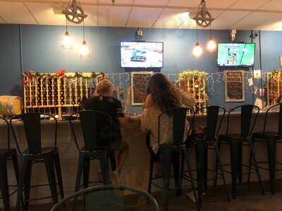 Wine 4 Oysters Bar & Bites