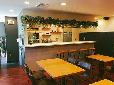 Waioli Grill & Cafe
