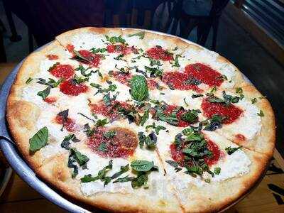 Muzzarella Pizza & Italian Kitchen