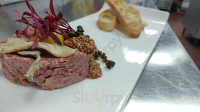 The Pearl Restaurant & Bar