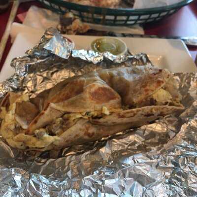 Pena's Donuts And Diner