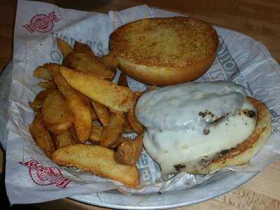 Fuddruckers