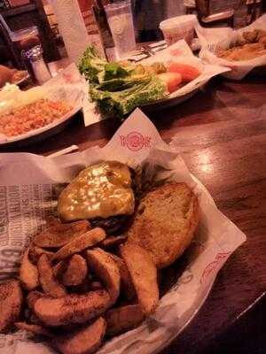 Fuddruckers