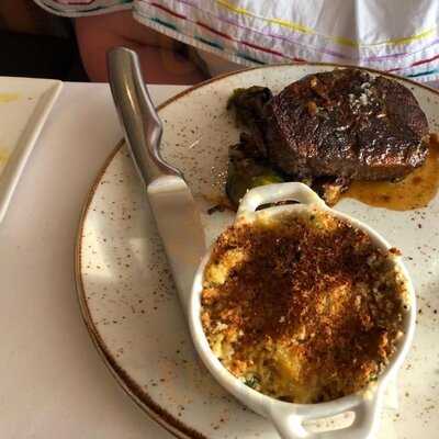 California Cafe Bar & Grill