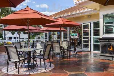 Tacky Tiki Bar & Grill