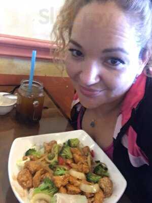 Pho Hoang Restaurant Incorporated