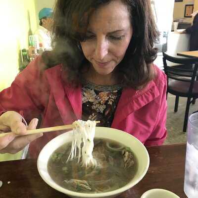 Pho Hoang Restaurant Incorporated