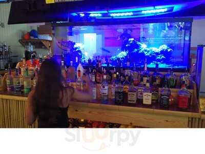 Castaway's Sports Bar & Grill