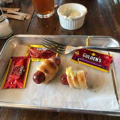 Golden Bagels & Coffee