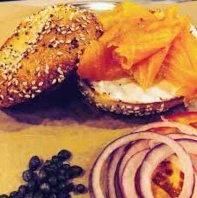 Golden Bagels & Coffee