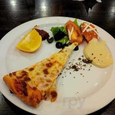 Dimassi's Mediterranean Buffet