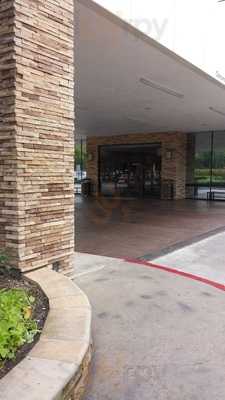 Den. Drink Eat Network