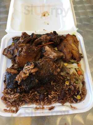 Golden Krust Caribbean Bakery & Grill