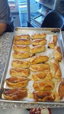 Pao De Mel Cafe Bakery