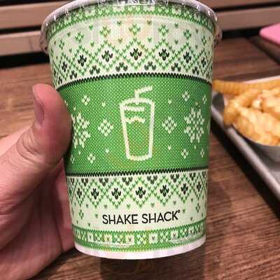 Shake Shack Rice Village