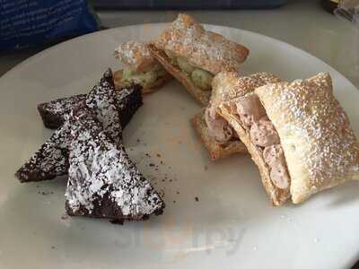 Chocolate & Vanilla Bakery