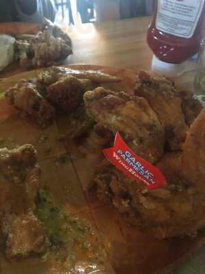 The Winghouse Of Kirkman Rd