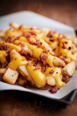 The Winghouse Of Kirkman Rd