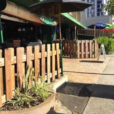 Study Hall Sports Bar