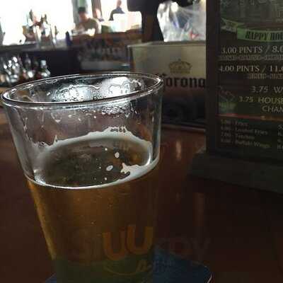 Study Hall Sports Bar