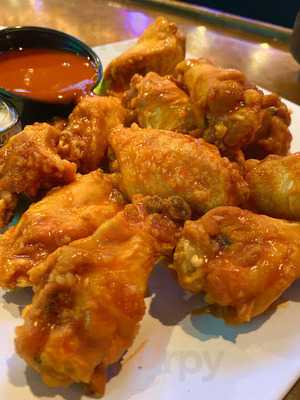 Friendly Confines Metro West