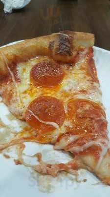 New York Slice Pizzeria
