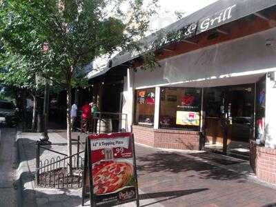 Panino's Pizza & Grill