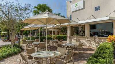 Coconuts Poolside Bar & Grill