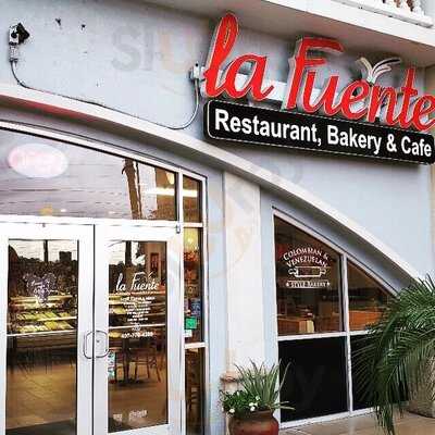 La Fuente Restaurant, Bakery & Cafe