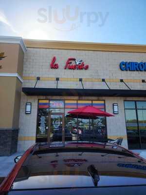 La Fuente Restaurant, Bakery & Cafe