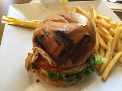 Sammy's Beach Bar & Grill