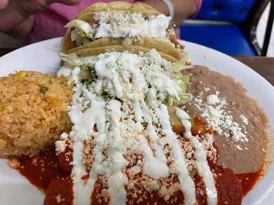 Tortilleria & Restaurant La Mexicana