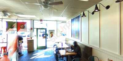 Tropical Smoothie Cafe