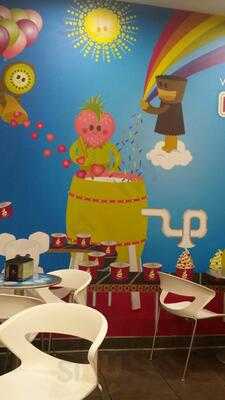 Menchie's Frozen Yogurt