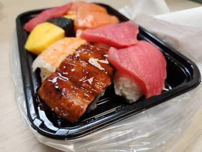 Aloha Sushi & Pantry