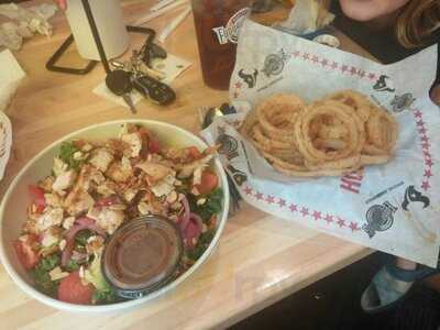Fuddruckers