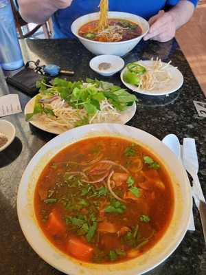 Pho Huy Restaurant