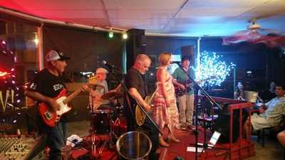 On Stage Drinks And Grinds