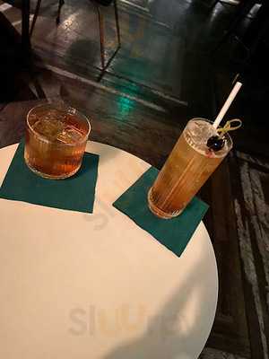 Zilly Bee's Cafe And Coffee Bar