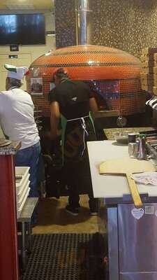 Giannina's Pizza & Catering