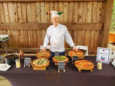 Giannina's Pizza & Catering