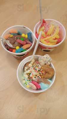 Sweet Frog Avalon