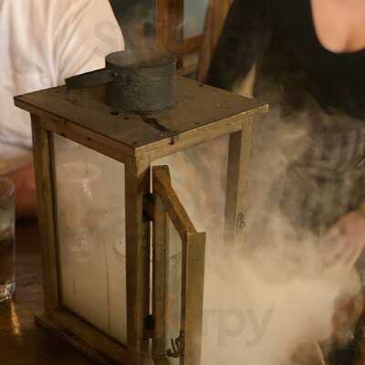 Menagerie Eatery & Bar