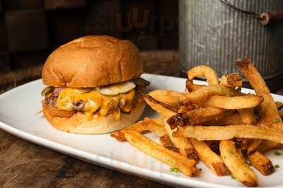 Nona Social Bar & Kitchen