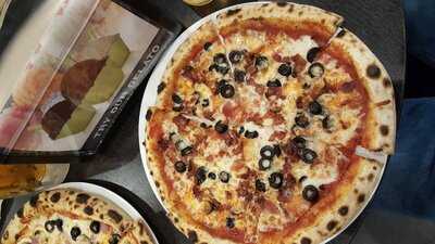 1000 Degrees Neapolitan Pizzeria