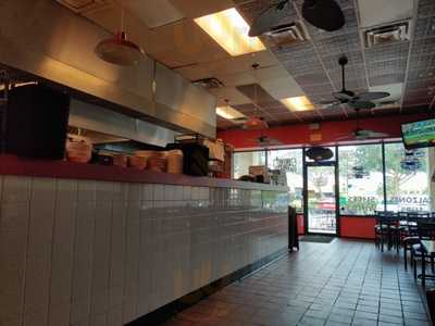 Junior's Pizza & More