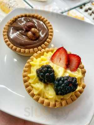 Fellini Gelato & Caffe