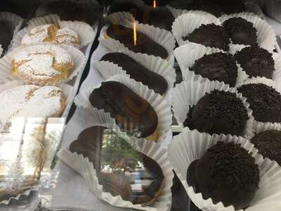 Suzie's Pastry Shoppe