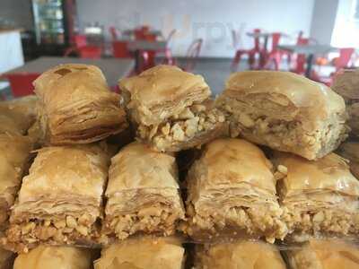 Suzie's Pastry Shoppe