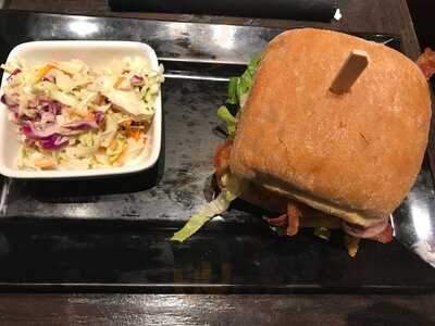 Red Robin Gourmet Burgers And Brews